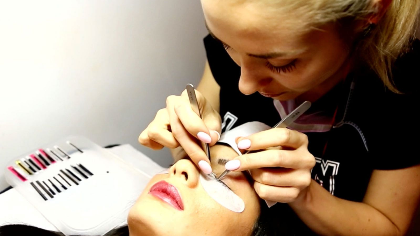 VIDEO: False eyelashes: From special occasion adornments to a must-have accessory