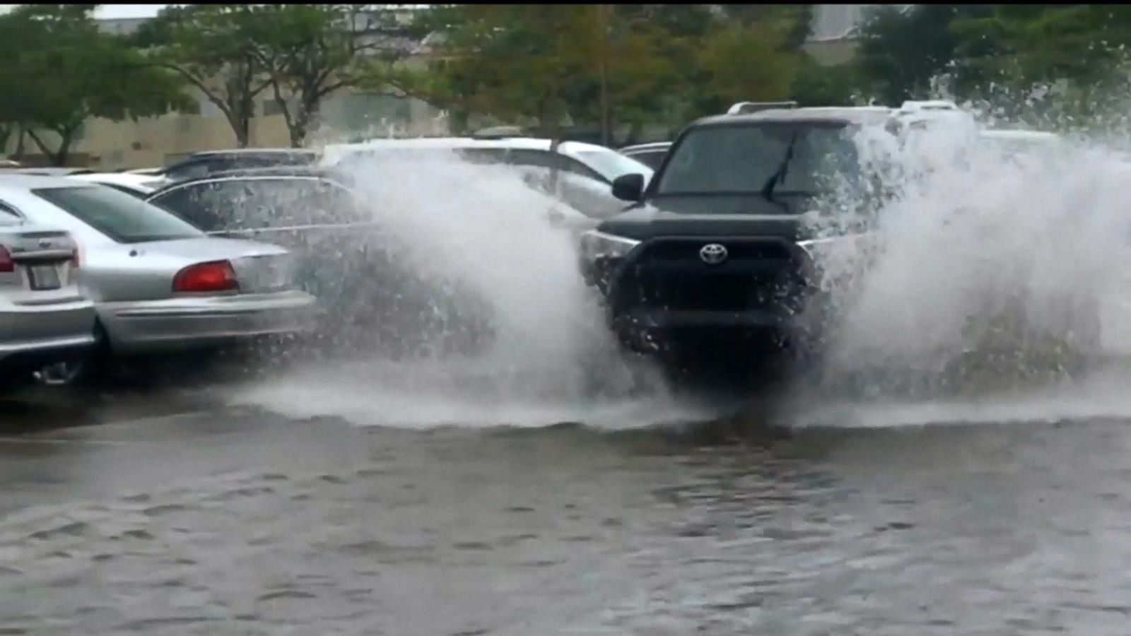 VIDEO: Gulf Coast braces for Alberto as storm threatens to ruin holiday weekend