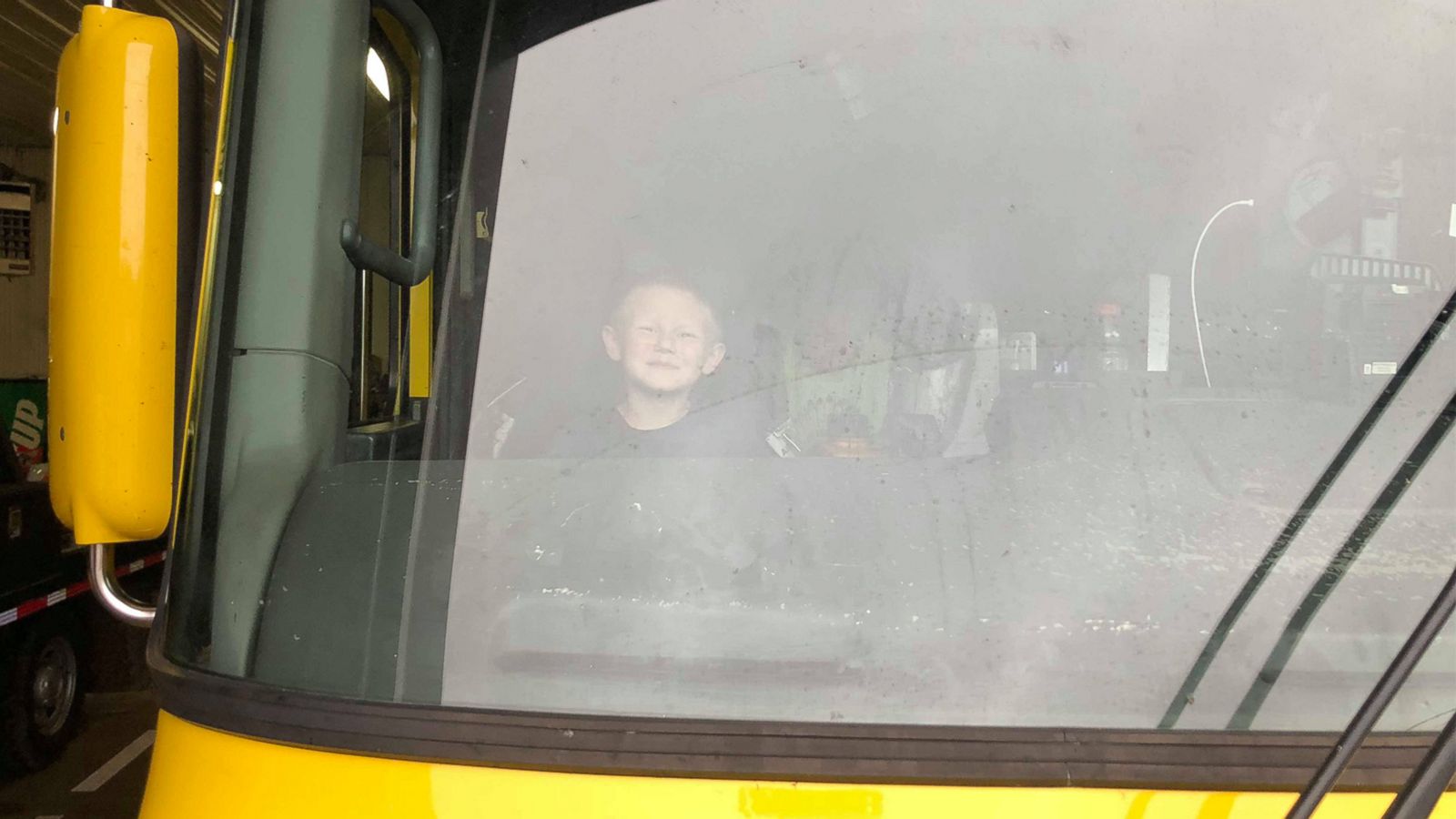 VIDEO: Boy rides to 1st day of kindergarten on a fire truck, just like his dad wanted