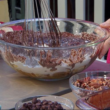 VIDEO: How to make classic southern desserts the whole family can enjoy