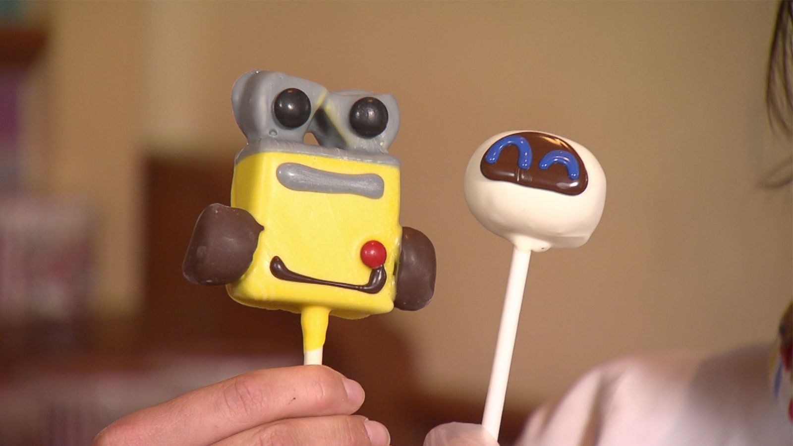 VIDEO: Here's how some of the cutest cake pops at Disneyland are made