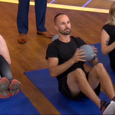 VIDEO: Celebrity trainer Ian Smith shares an at-home fall workout routine 