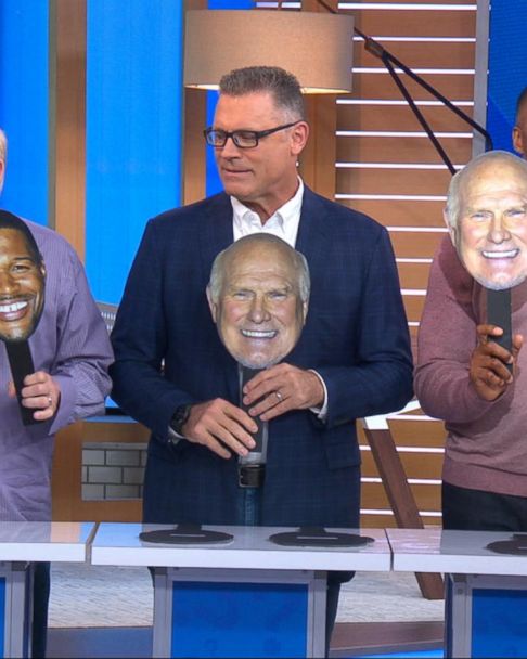 Terry Bradshaw Shockingly Accuses Howie Long and Michael Strahan of Using  Steroids During Fox NFL Sunday Broadcast