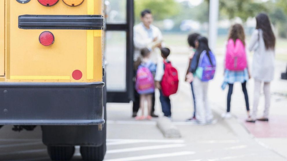 How To Keep Kids Safe At The School Bus Stop Video Abc News