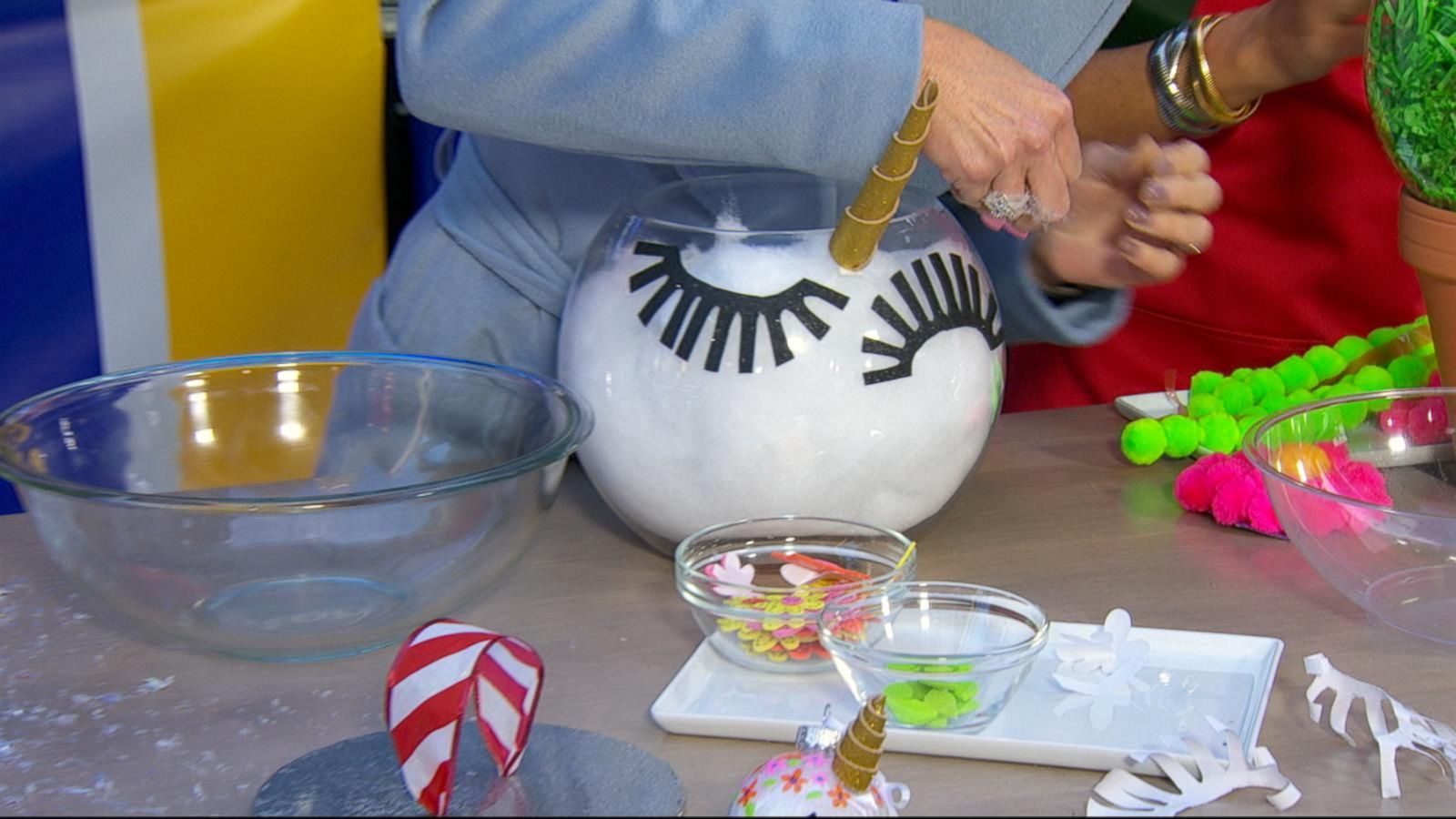 VIDEO: How to make your own DIY Christmas ornaments