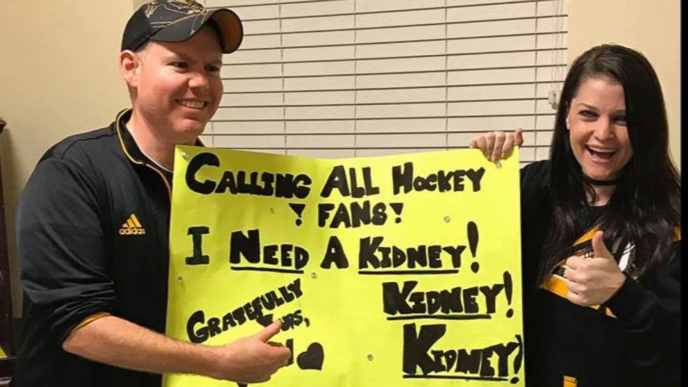 VIDEO: Hockey fan's homemade sign found her kidney donor