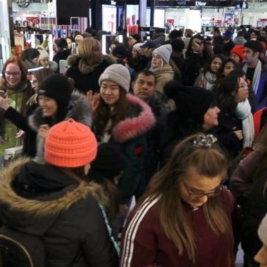 VIDEO: Black Friday shopping frenzy kicks off