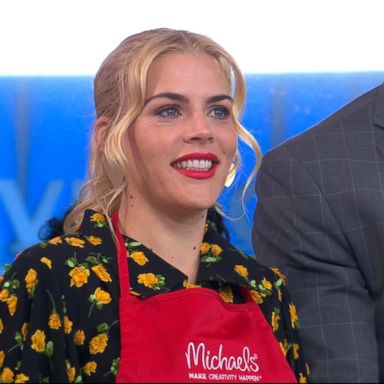 VIDEO: Busy Philipps shares her top 25 screen-free gifts for kids