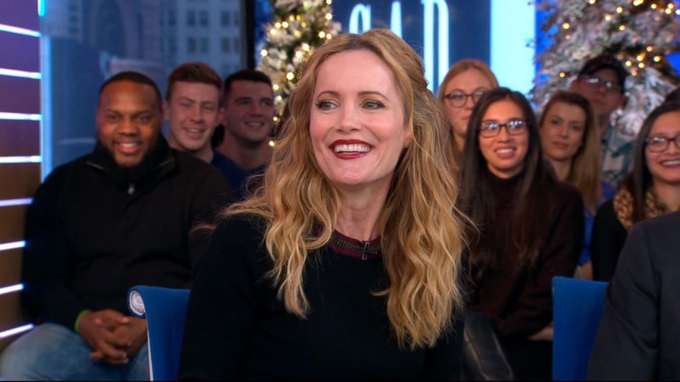 Leslie Mann Is Out Promoting….Something - Go Fug Yourself