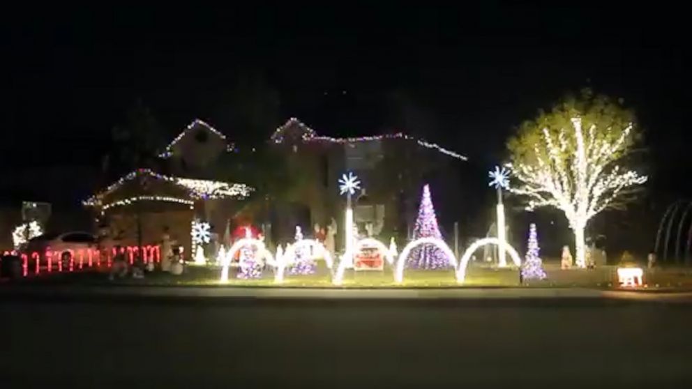VIDEO: Family's 'Baby Shark' Christmas lights are epic
