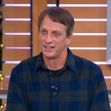 VIDEO: Tony Hawk teaches Michael Strahan and Sara Haines how to skateboard