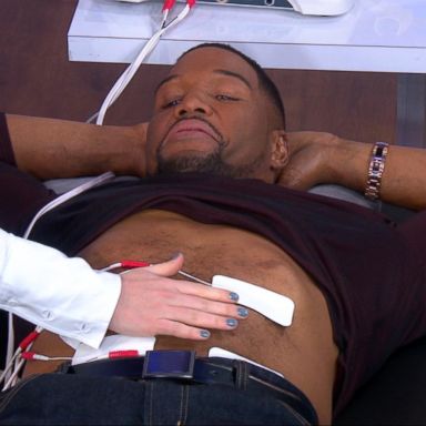 VIDEO: Michael Strahan gets hooked up to a machine that simulates labor pain