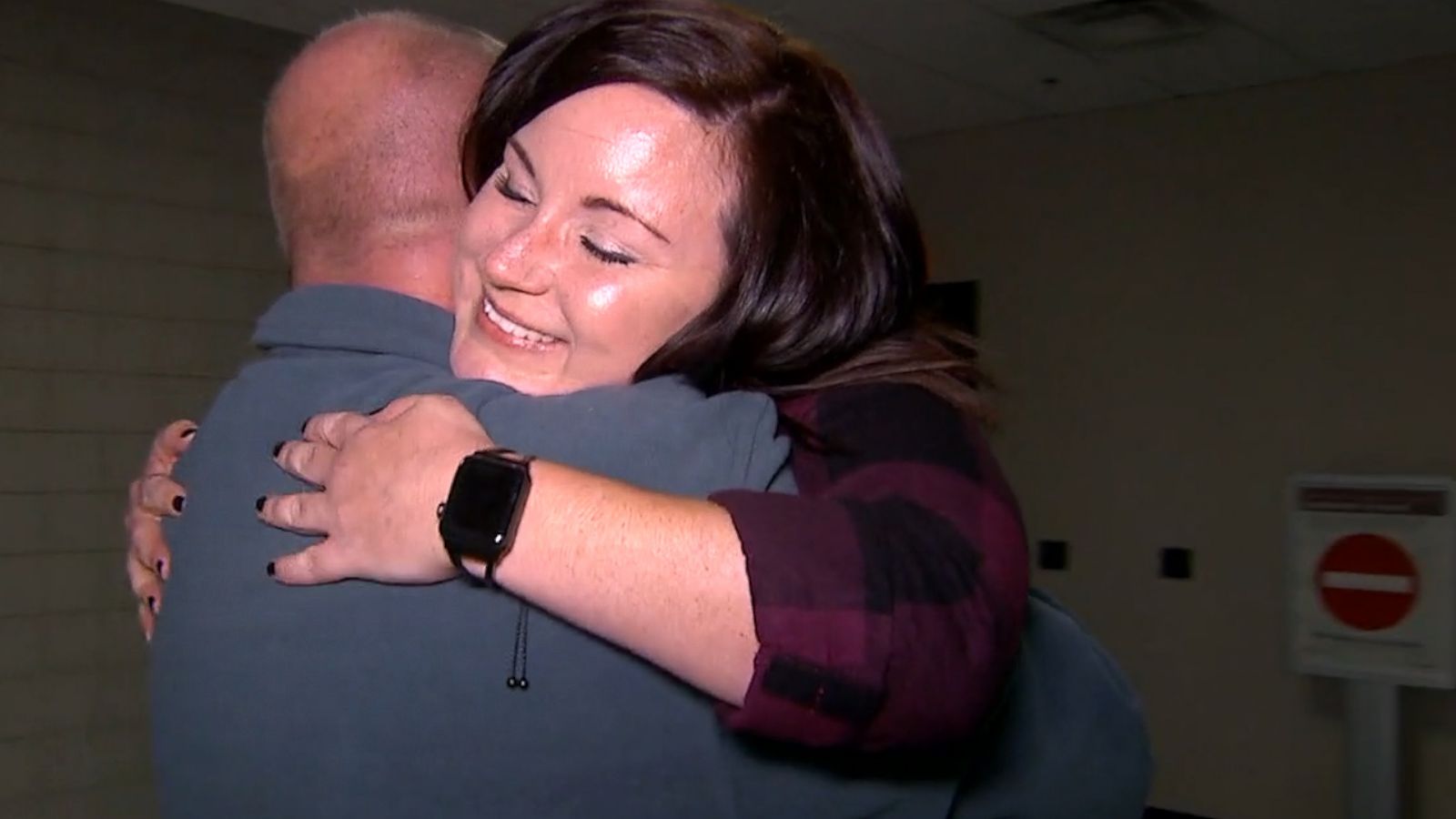 VIDEO: Woman meets her biological father after unexpected DNA test kit results