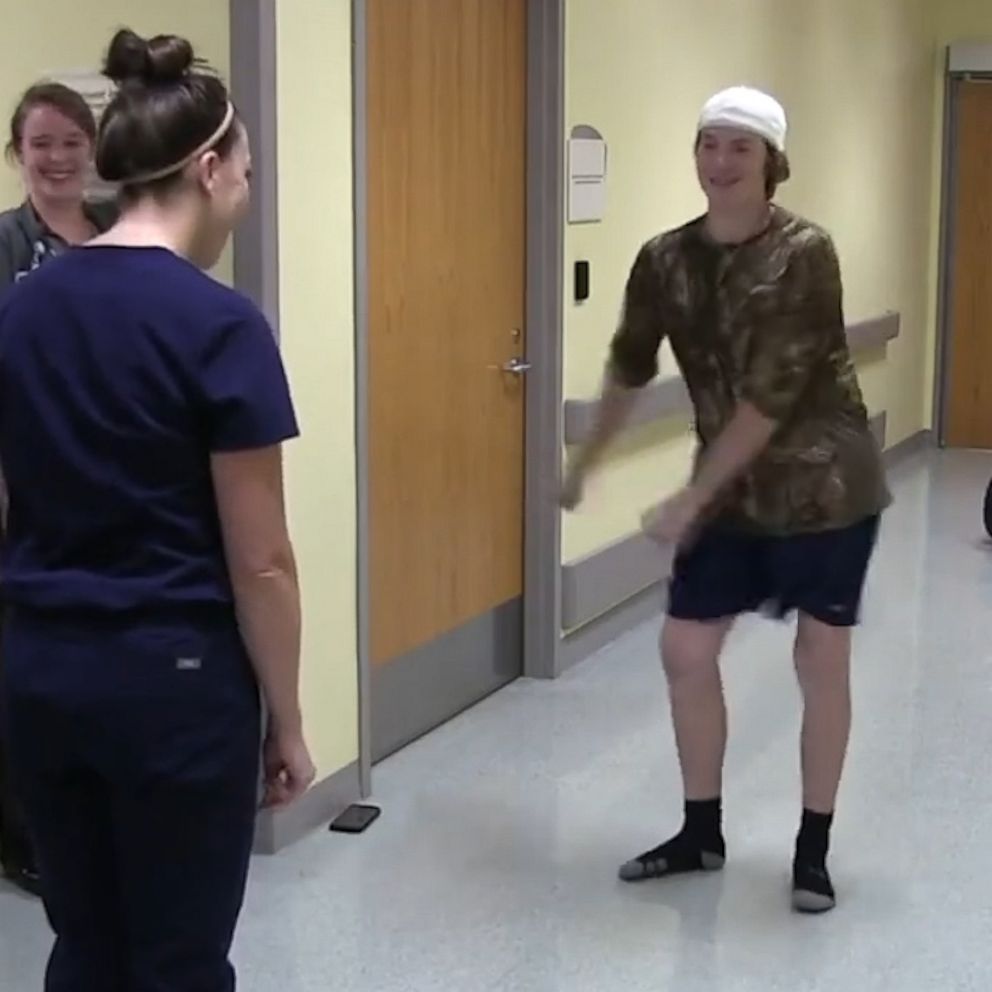 VIDEO: Hospital 'floss-off' as teen celebrates end of stay