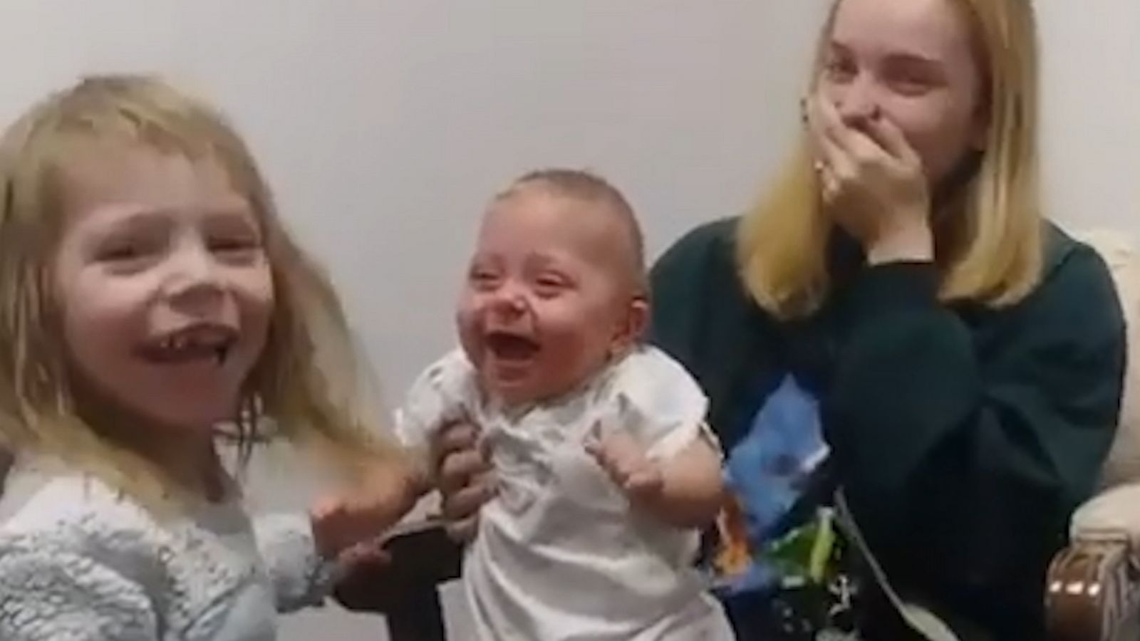 VIDEO: Baby with hearing loss hears sister for first time and our hearts can't take it