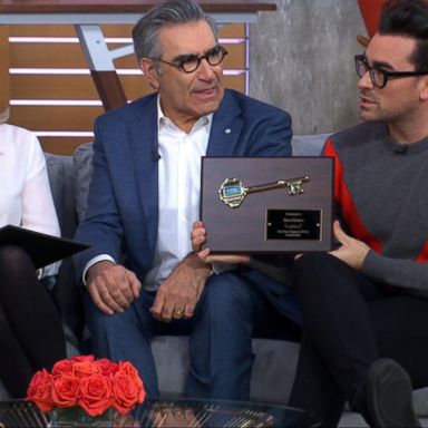 VIDEO: Sara and Michael get the key to Schitt's Creek