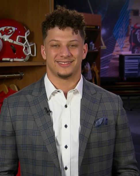 NFL star Patrick Mahomes announces engagement to high school sweetheart  Brittany Matthews -- and the ring is stunning - ABC News