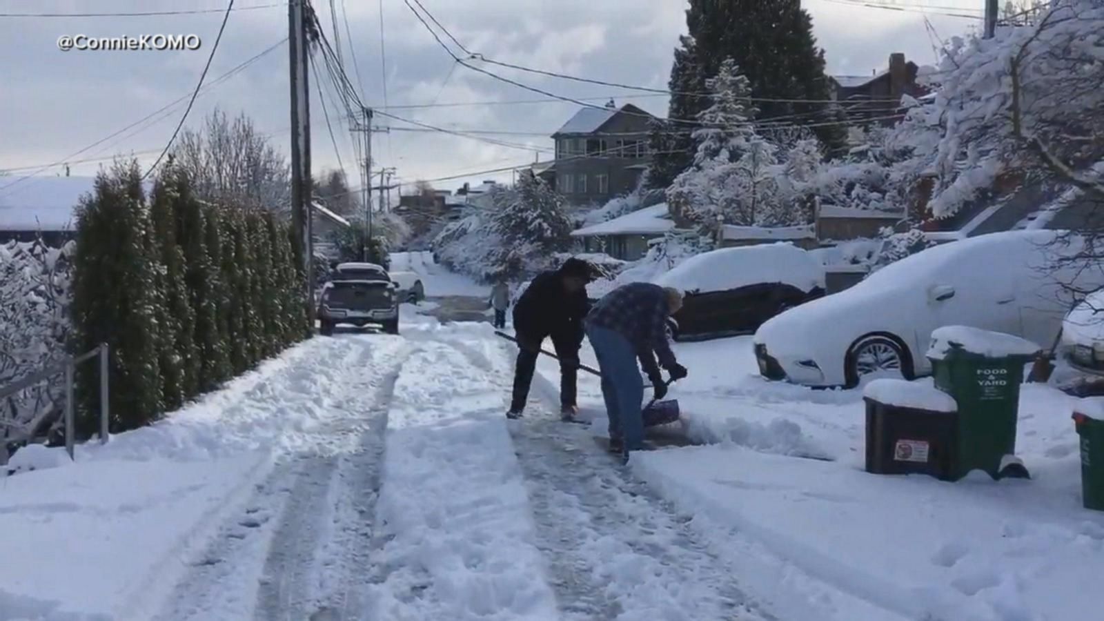 VIDEO: Winter storm wreaks havoc on the Pacific Northwest