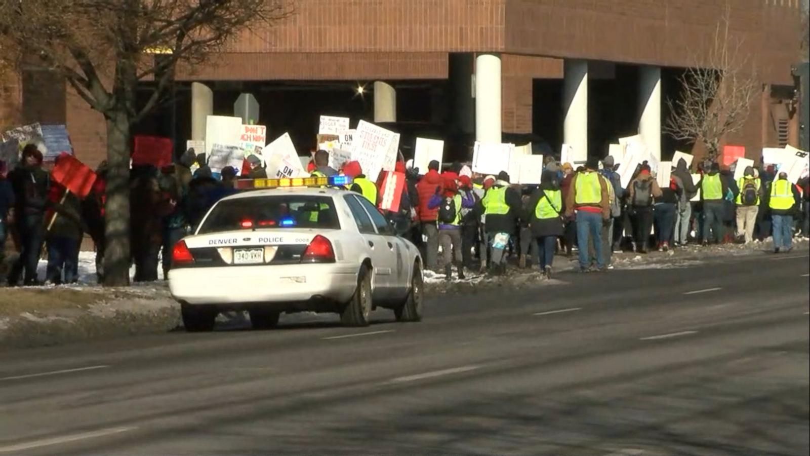 VIDEO: Denver teachers strike enters Day 2