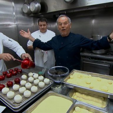 VIDEO: What's on Wolfgang Puck's menu for the Oscars after-party?