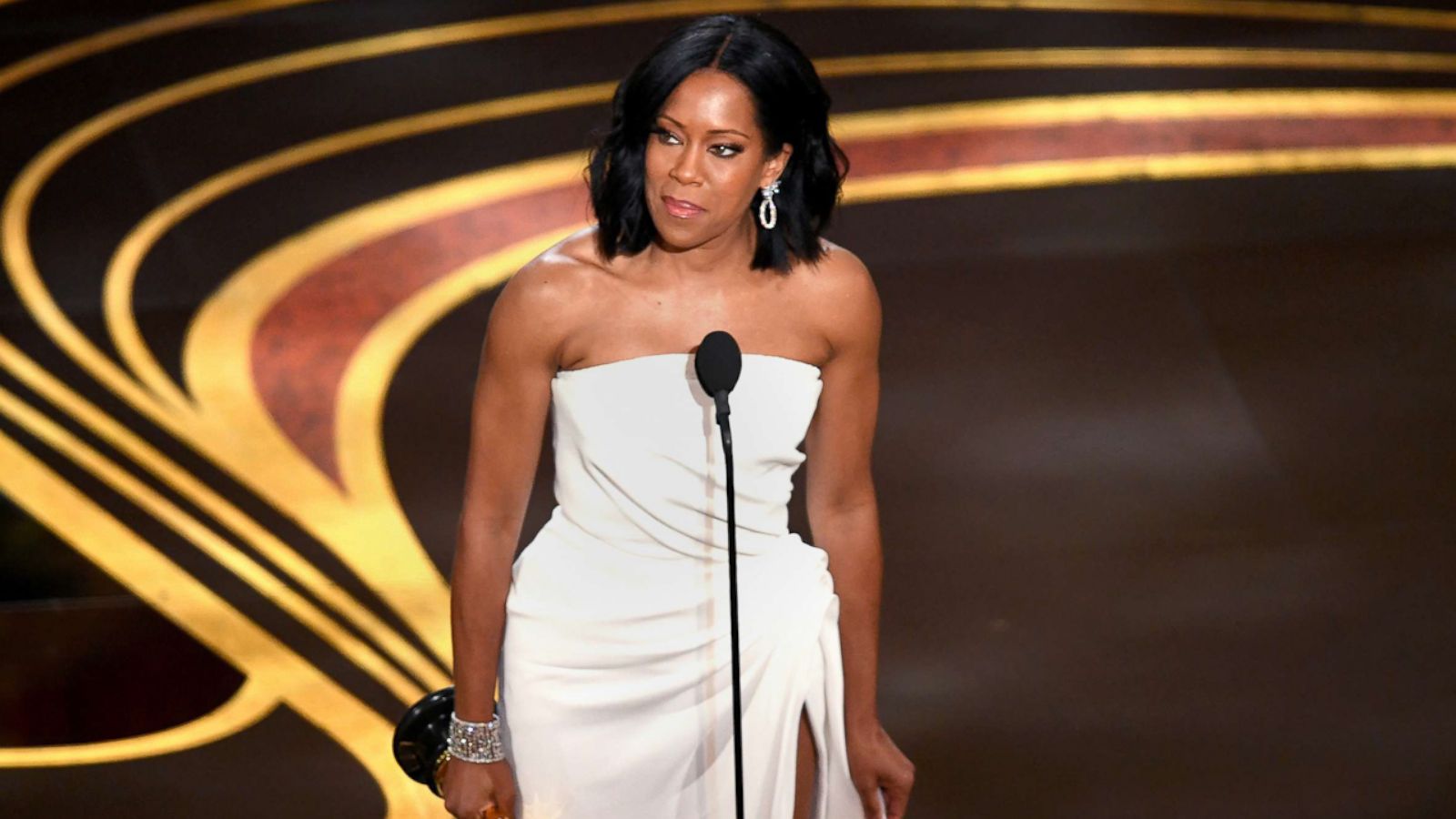 VIDEO: Regina King dedicates 1st Oscar win to James Baldwin