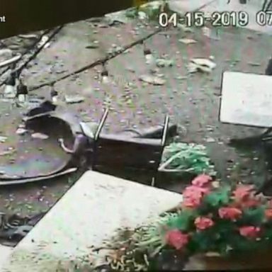 VIDEO: Family escapes dramatic car crash outside restaurant