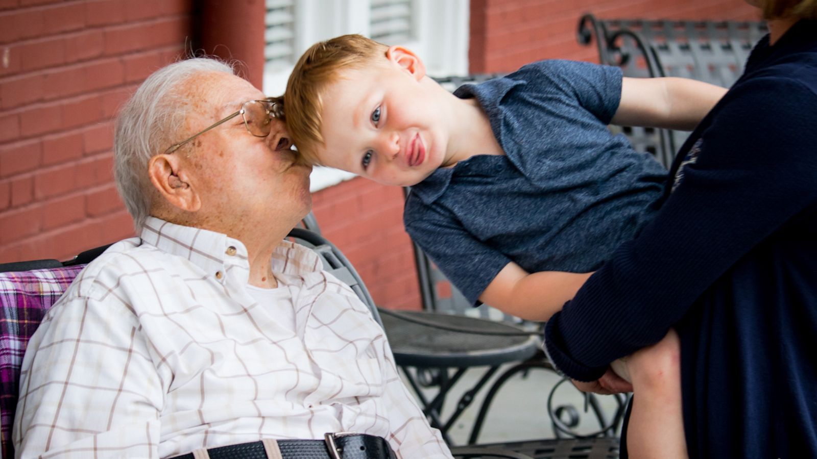 VIDEO: This WWII veteran is turning 100 and wants you to send him a birthday card