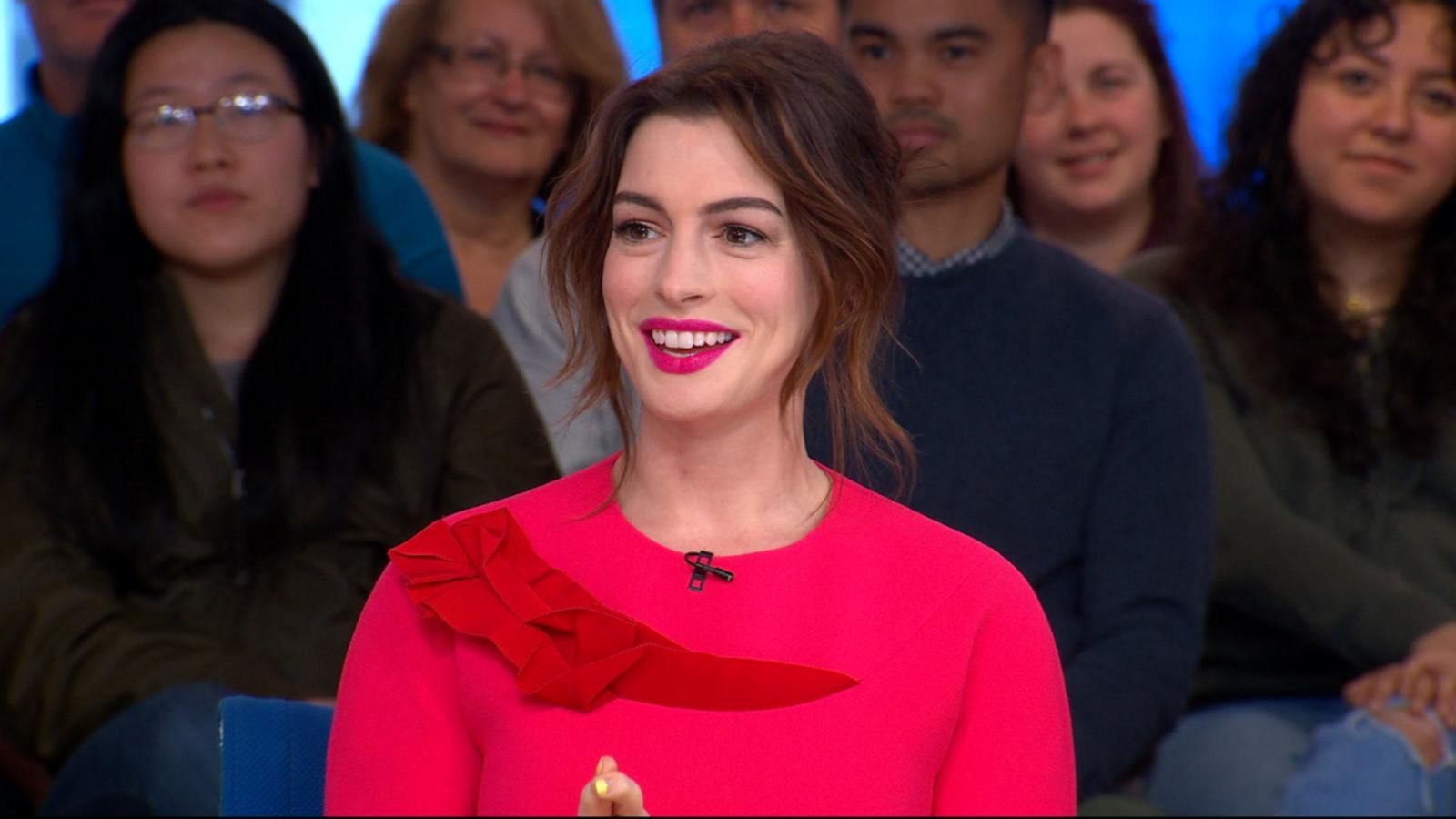Anne Hathaway on teaming up with Rebel Wilson as cons in heels in 'The ...