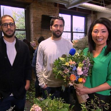 VIDEO: Michael and Sara's Chicago lunch surprise