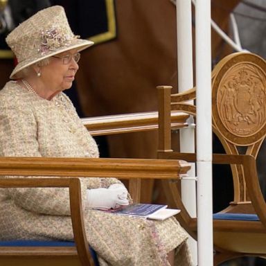 VIDEO: Pomp and pageantry for official celebration of the Queen's birthday