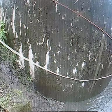 VIDEO: Fire chief rescues 6 teens from flash flood