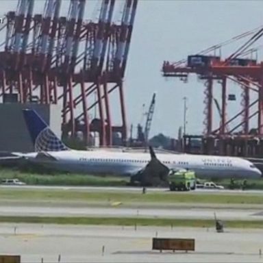 VIDEO: Plane blows out several tires, skids on runway during landing