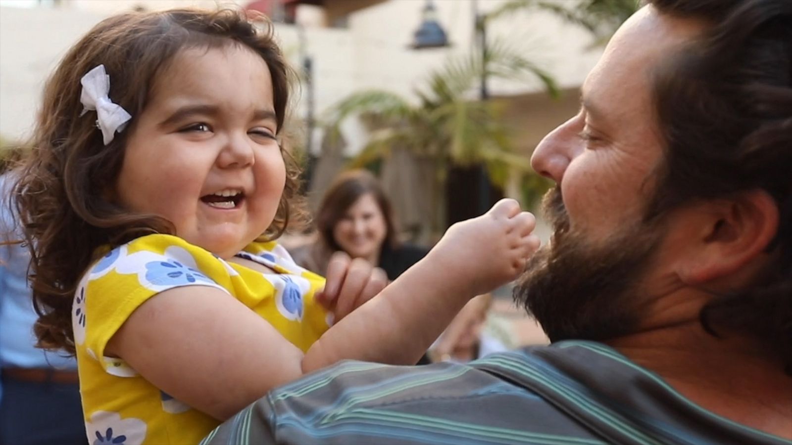 VIDEO: 4-year-old who was flower girl at her bone marrow donor's wedding meets second donor