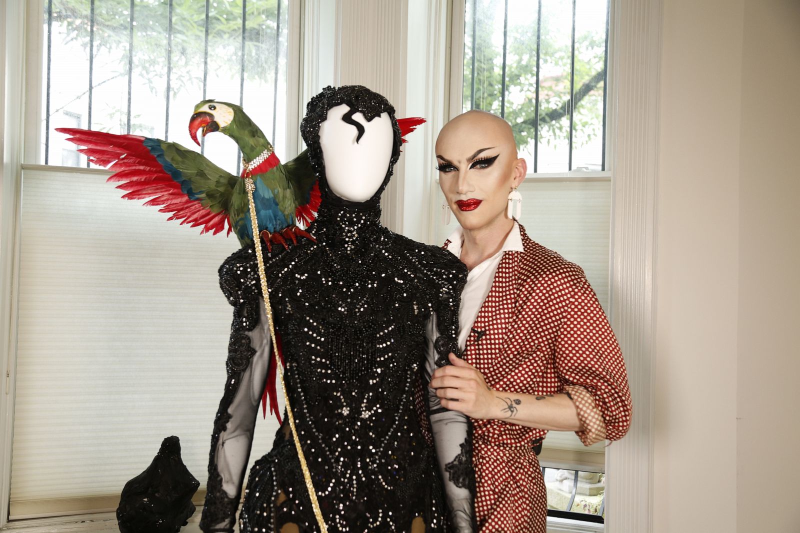 Drag queen Sasha Velour gets ready for Pride - Good Morning America