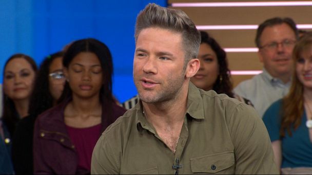 Video Patriots Receiver Talks New Documentary 100 Julian Edelman Abc News