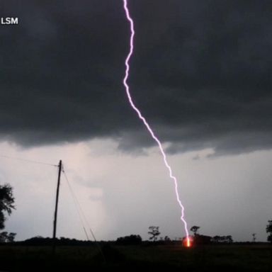 VIDEO: 1 dead, 2 injured in lightning strike as US braces for more heat, storms