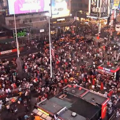 VIDEO: Motorcycle scare sends hundreds fleeing in Times Square