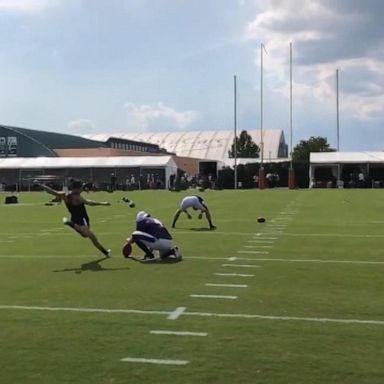 VIDEO: Soccer pro Carli Lloyd kicks perfect field goal at NFL practice