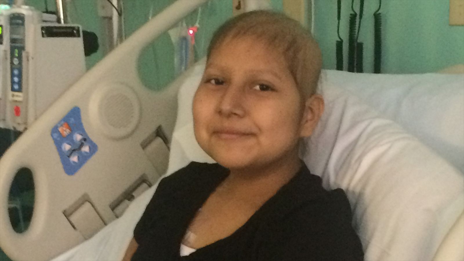 VIDEO: Teen fights leukemia in US without her mom, who is not allowed to cross the border