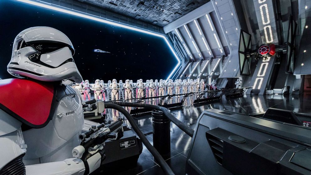 VIDEO: New Disney attraction will let fans join in on an epic 'Star Wars' battle 