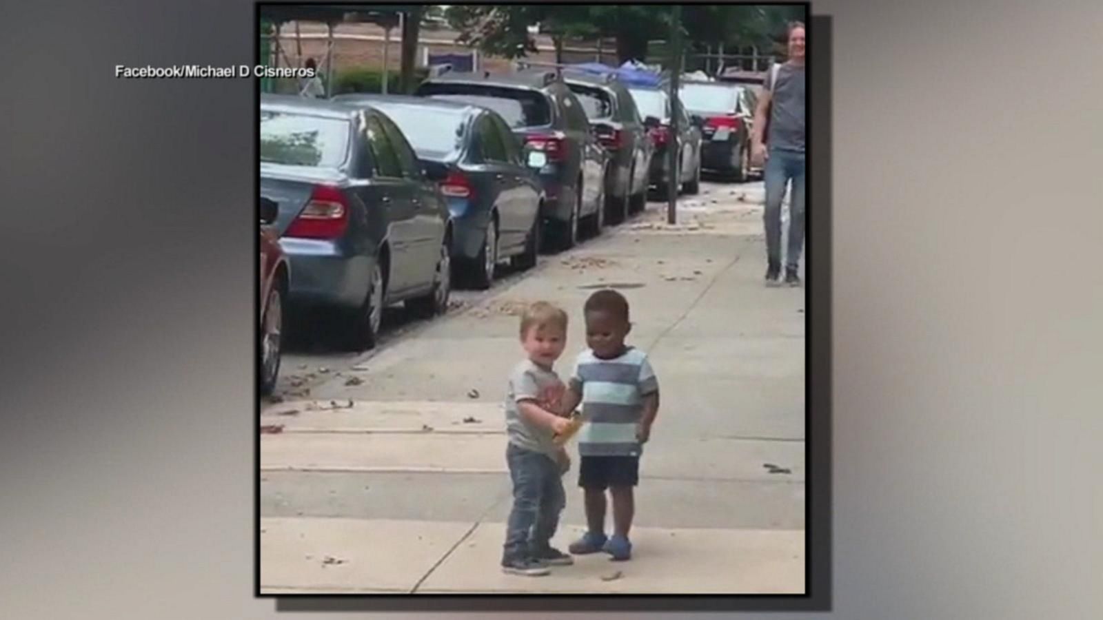Toddlers run in for a big hug in heartwarming video - Good Morning America