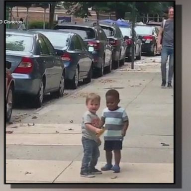 VIDEO: Toddlers run in for a big hug in heartwarming video 