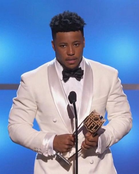 Video NY Giants player Saquon Barkley deemed 'Rookie of the Year' - ABC News