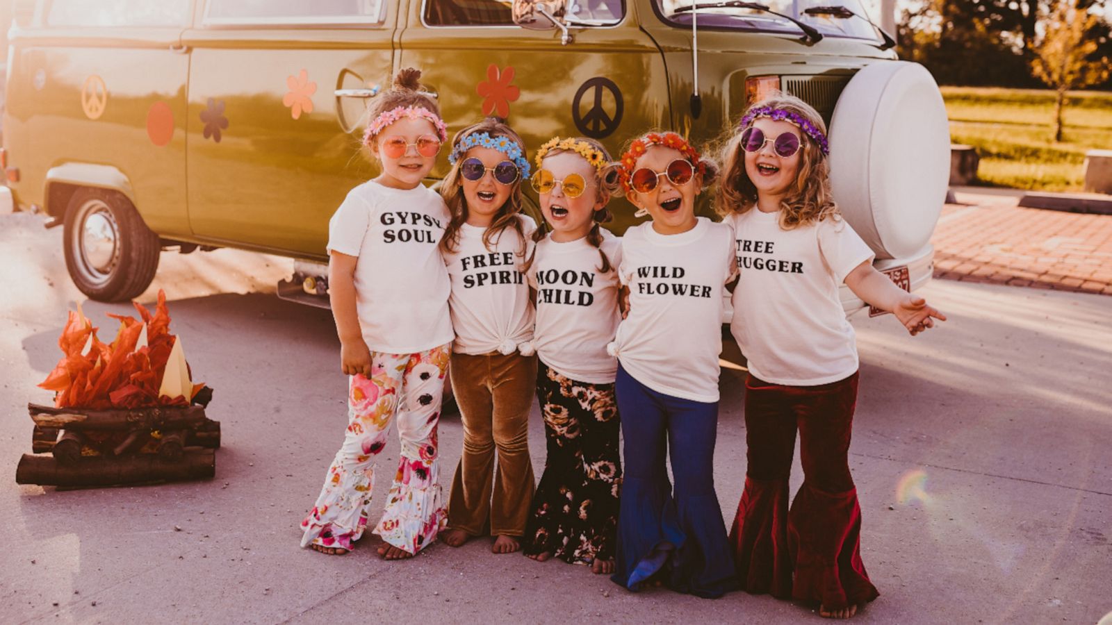 VIDEO: 5 girls, born 2 weeks apart, have adorable annual photo shoot tradition