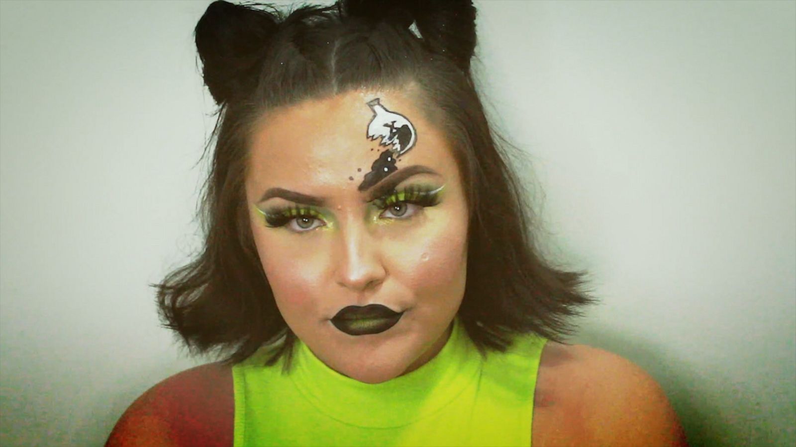 VIDEO: This playful 'Powerpuff' girl makeup is exactly what you need this Halloween