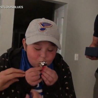 VIDEO: St. Louis Blues players surprise superfan