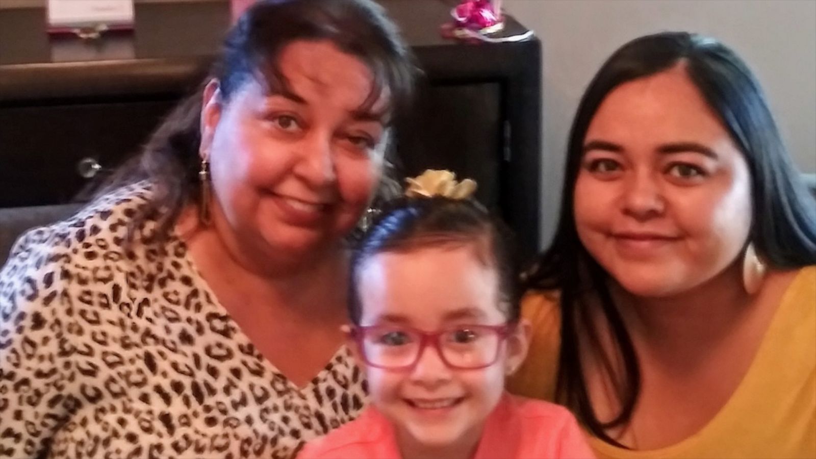 VIDEO: Mom, daughter and grandaughter all share the same birthday