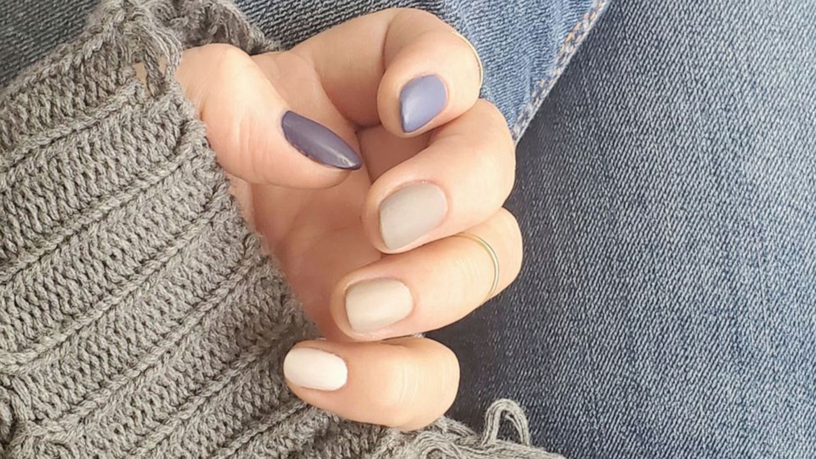 VIDEO: We're falling in love with tonal nails