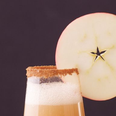 VIDEO: This apple cider mimosa recipe is all you need to get through Thanksgiving 