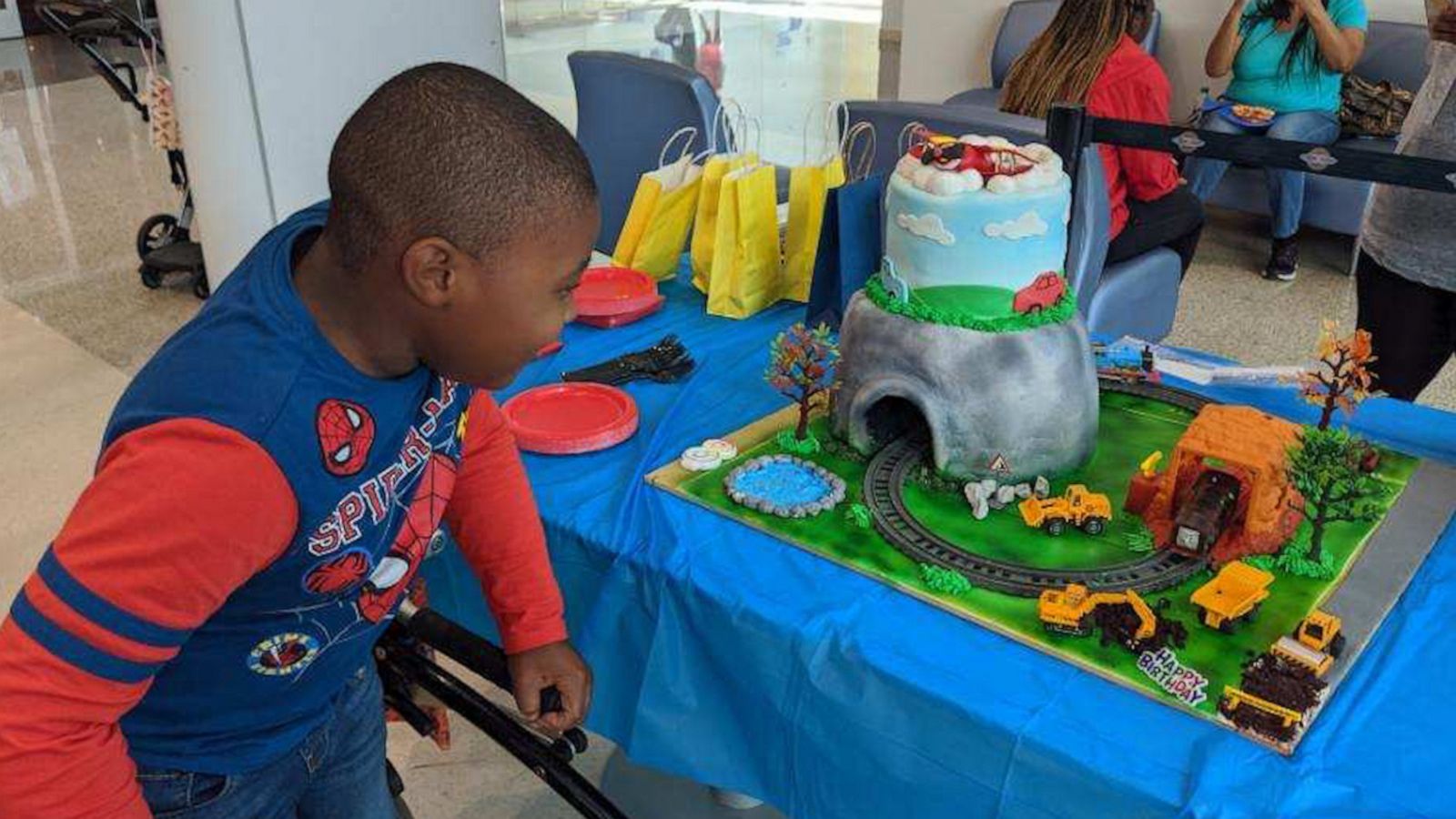 VIDEO: 8-year-old boy with rare illness gets incredible birthday cake donation